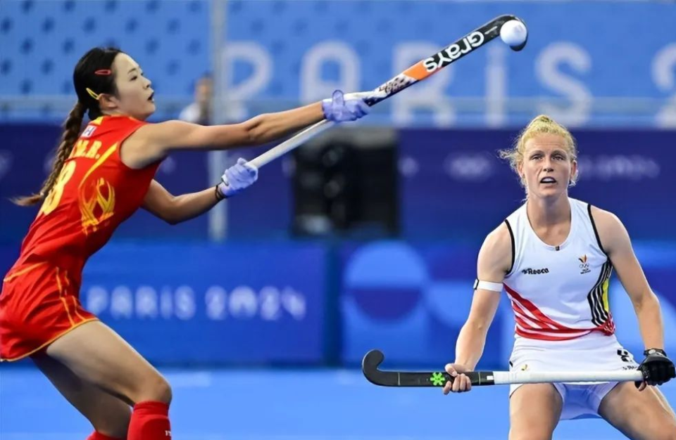 阿根廷运动员以出色表现获得女子曲棍球冠军的简单介绍